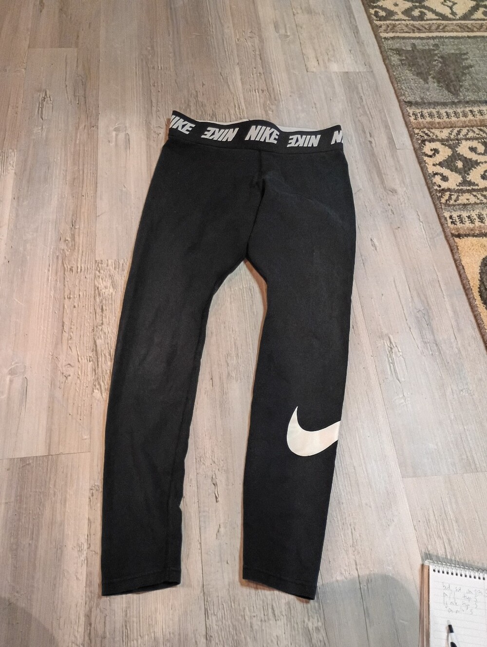 Nike - Picture 2 of 6